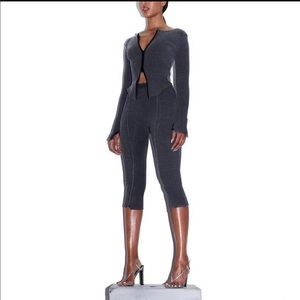 Th K label granite colored top